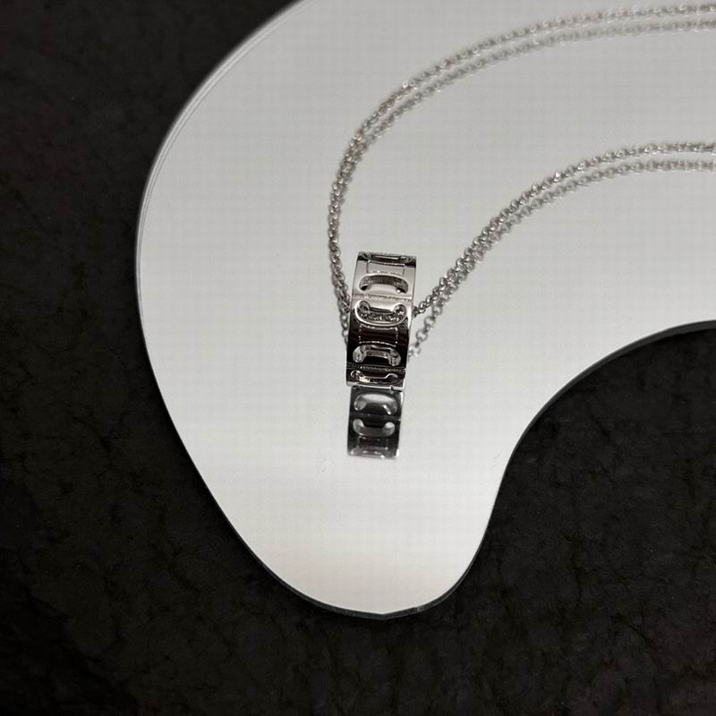 Celine Necklace 05lyr97